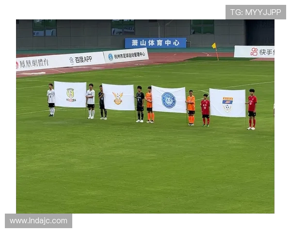 杭州足球队状态飙升创新高引发球迷热议与期待 杭州足球队状态飙升创新高引发球迷热议与期待