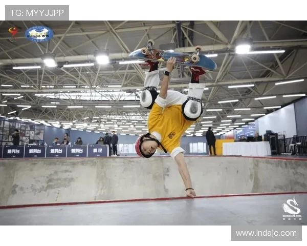 深圳滑板队在世界攀岩锦标赛中的意识表现与技术分析 深圳滑板队在世界攀岩锦标赛中的意识表现与技术分析