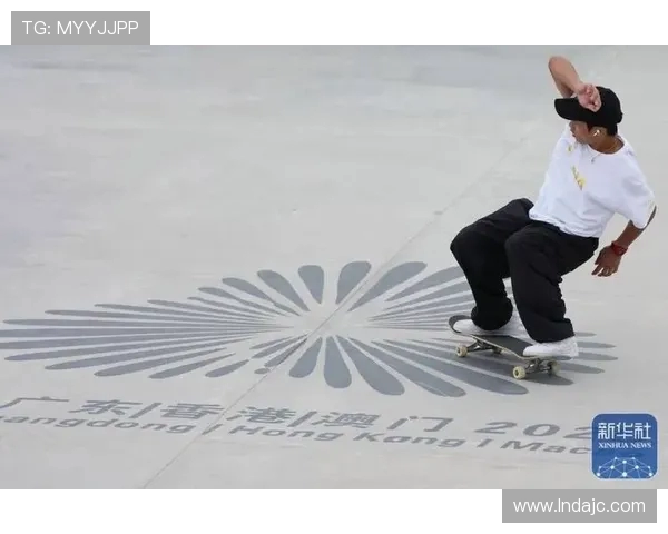 滑板精神：杭州滑板队的拼搏与成长之路全景记录