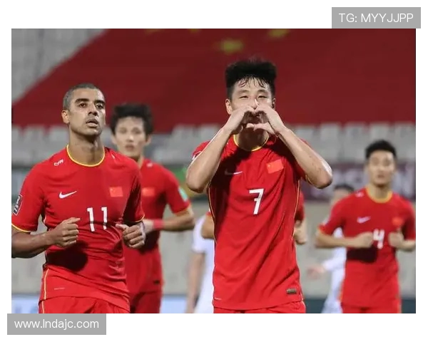 国足U19迎战阿曼队全力争胜期待年轻球员展现实力与潜力