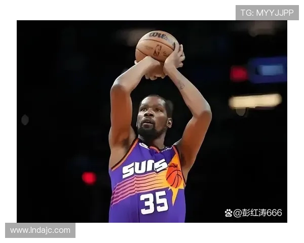 杜兰特申请交易引发热潮三队争抢太阳热火76人欲夺巨星