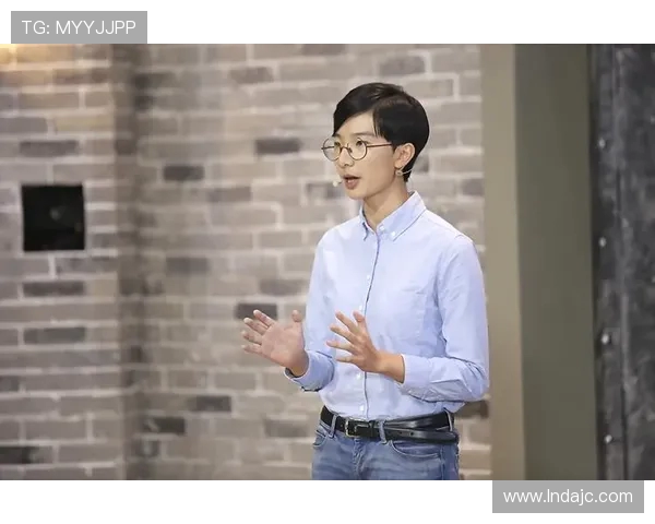 王岚：从音乐才女到影视新星的华丽转身与成长之路